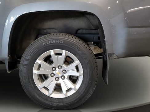 Used 2022 Chevrolet Colorado LT w/ Safety Package AWD/4WD image 39