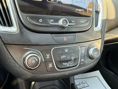 Used 2017 Chevrolet Malibu LT w/ Driver Confidence Package image 25