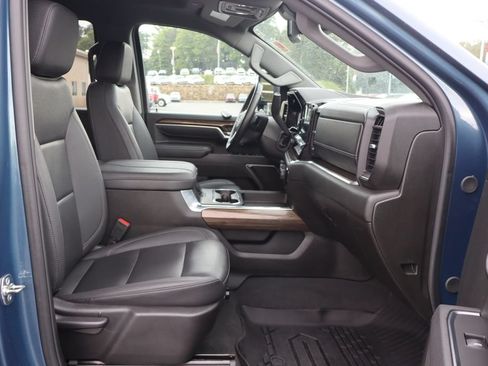 Used 2025 Chevrolet Silverado 2500 LT w/ Trail Boss Package AWD/4WD image 17