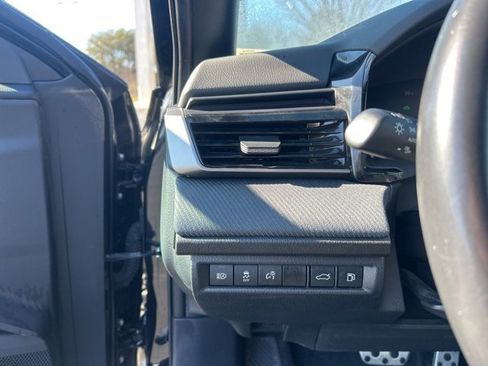 Used 2025 Toyota Camry SE image 26