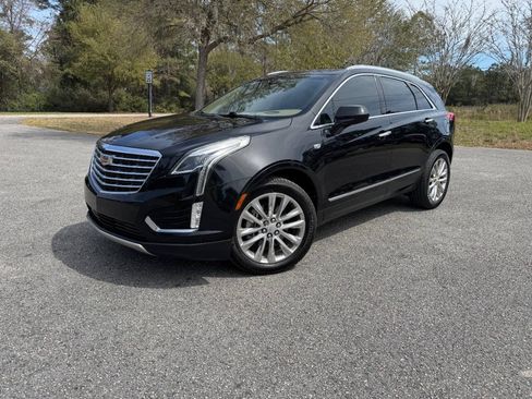 Used 2017 Cadillac XT5 Platinum AWD/4WD image 29