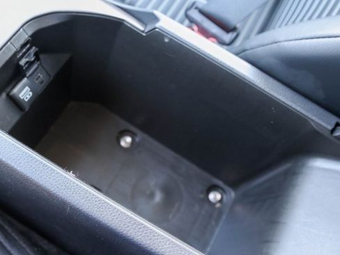 Used 2023 Toyota Camry SE image 17