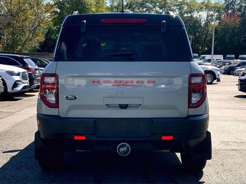 Used 2021 Ford Bronco Sport Outer Banks w/ Outer Banks Package image 3