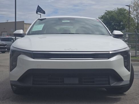 Used 2025 Kia K4 FWD image 10
