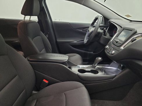 Used 2018 Chevrolet Malibu LT image 21