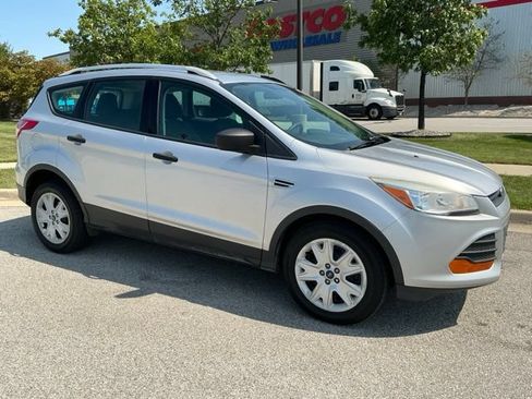 Used 2014 Ford Escape S FWD image 2