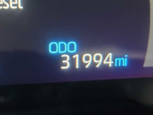 Used 2023 Toyota RAV4 XLE Premium image 10