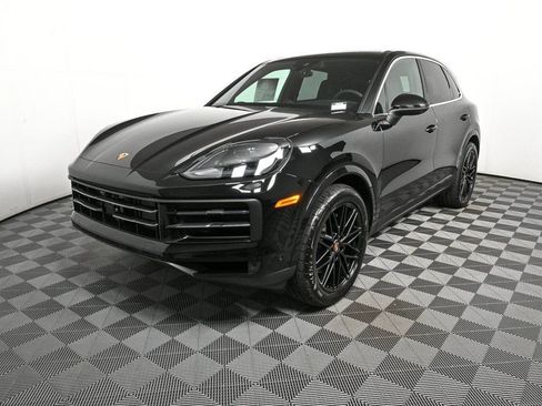 Used 2026 Porsche Cayenne AWD/4WD image 1