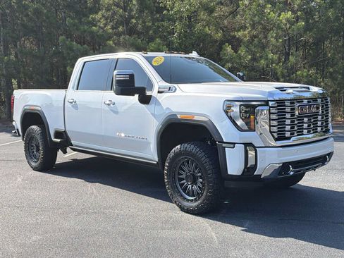 Used 2024 GMC Sierra 2500 Denali w/ Denali Reserve Package AWD/4WD image 38