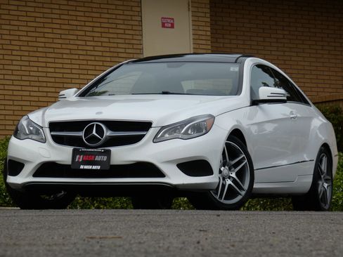 Used 2014 Mercedes-Benz E 350 4MATIC Coupe image 2