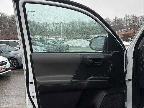Used 2023 Toyota Tacoma SR image 17