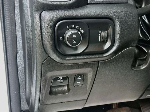 Used 2022 RAM 1500 Big Horn AWD/4WD image 10