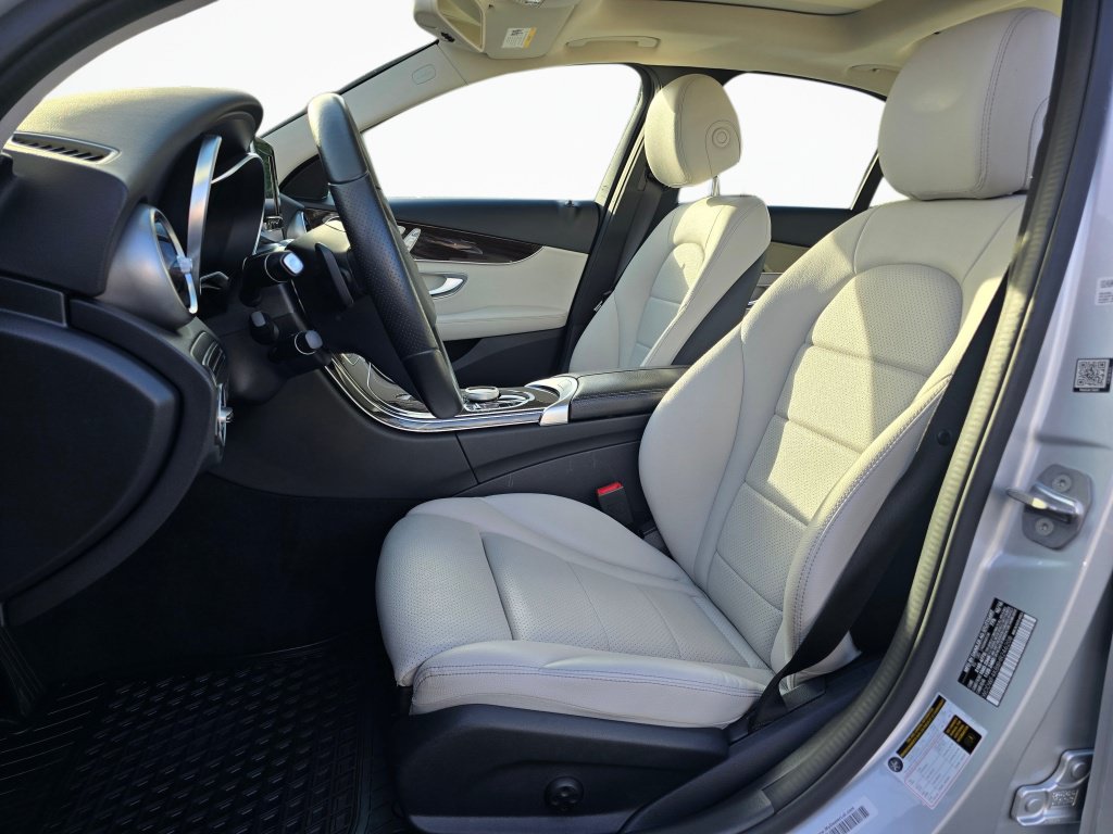 Used 2017 Mercedes-Benz C 300 4MATIC Sedan image 13
