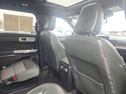 Used 2022 Ford Explorer Timberline w/ Timberline Technology Package image 30
