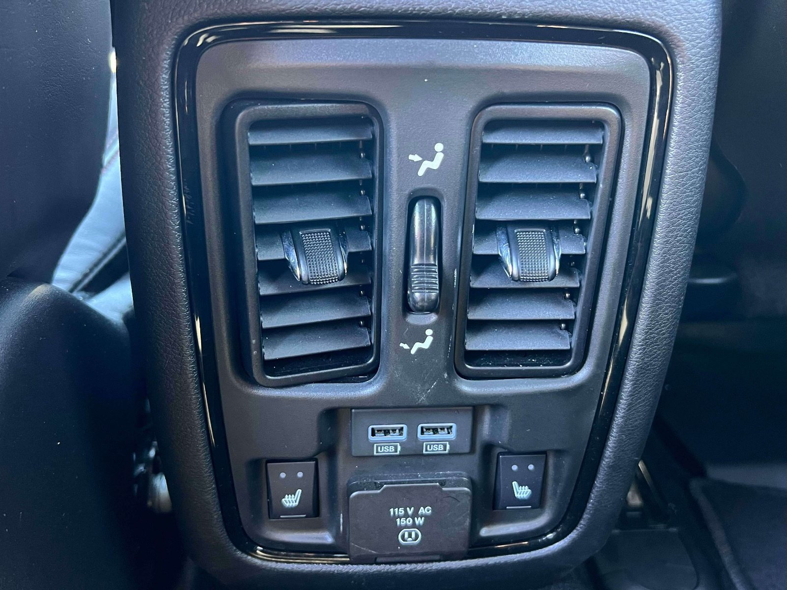 Used 2025 Dodge Durango GT AWD/4WD image 13