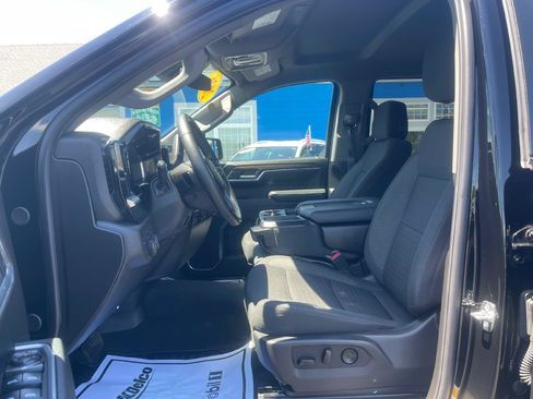 Used 2026 Chevrolet Silverado 1500 RST AWD/4WD image 4
