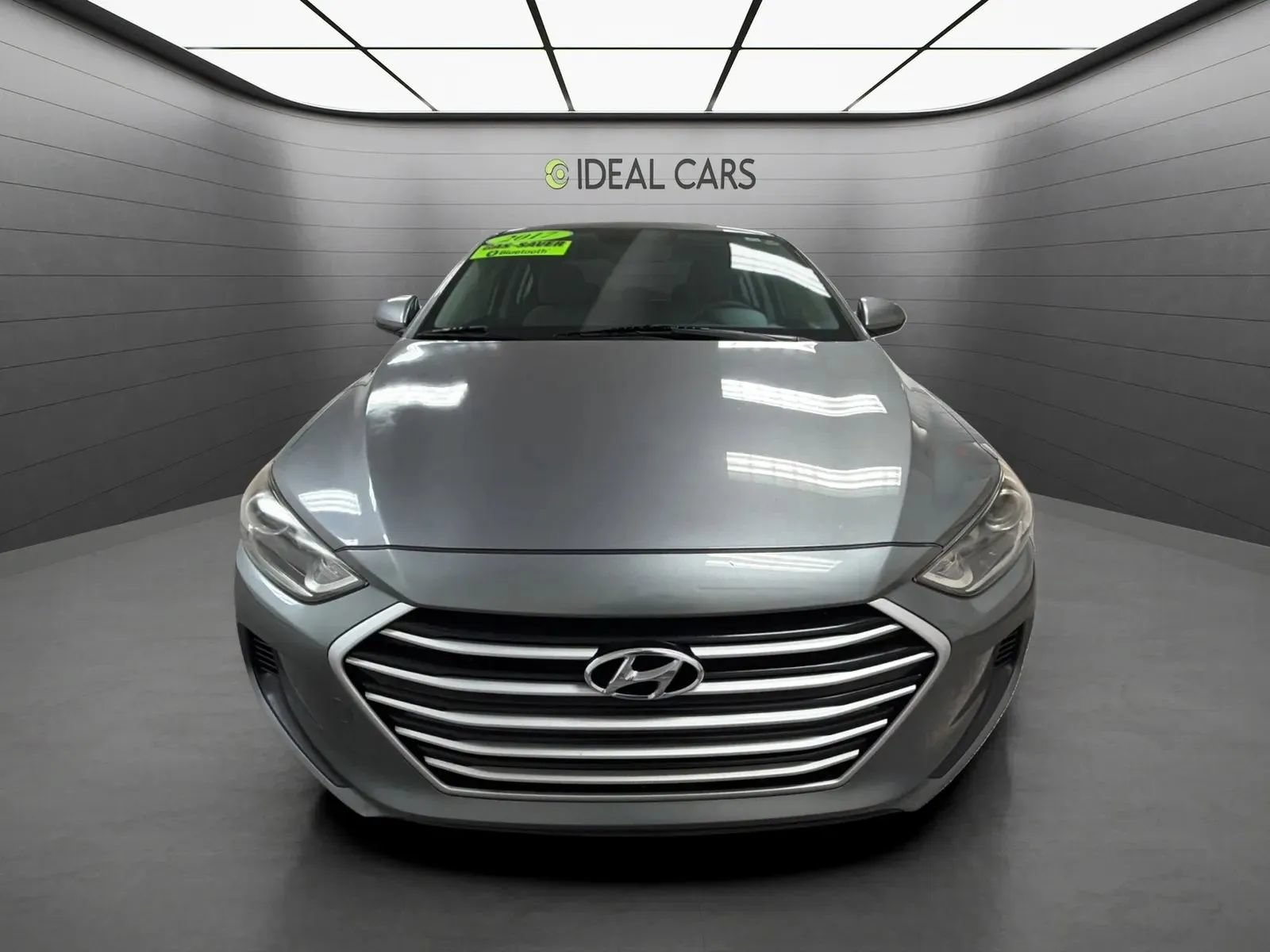 Used 2017 Hyundai Elantra SE FWD image 2