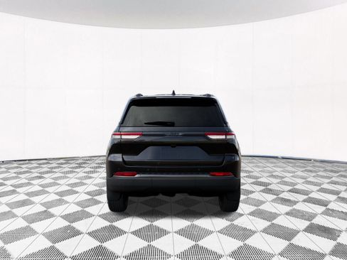 New 2026 Jeep Grand Cherokee Altitude AWD/4WD image 12