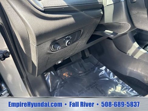 Used 2024 Buick Encore GX Preferred FWD image 19
