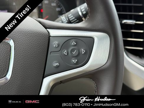 Used 2023 GMC Acadia SLT FWD image 30