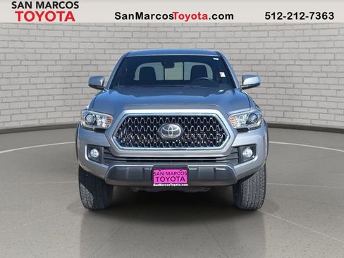 Used 2019 Toyota Tacoma TRD Off-Road image 2