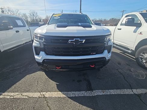Used 2023 Chevrolet Silverado 1500 LT Trail Boss image 5