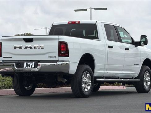 Used 2026 RAM 2500 Big Horn AWD/4WD image 4