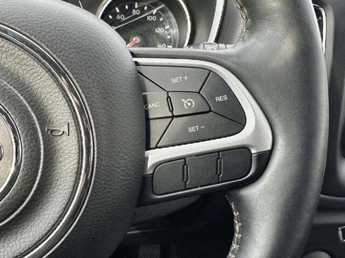 Used 2018 Jeep Compass Latitude w/ Safe & Security Group image 24