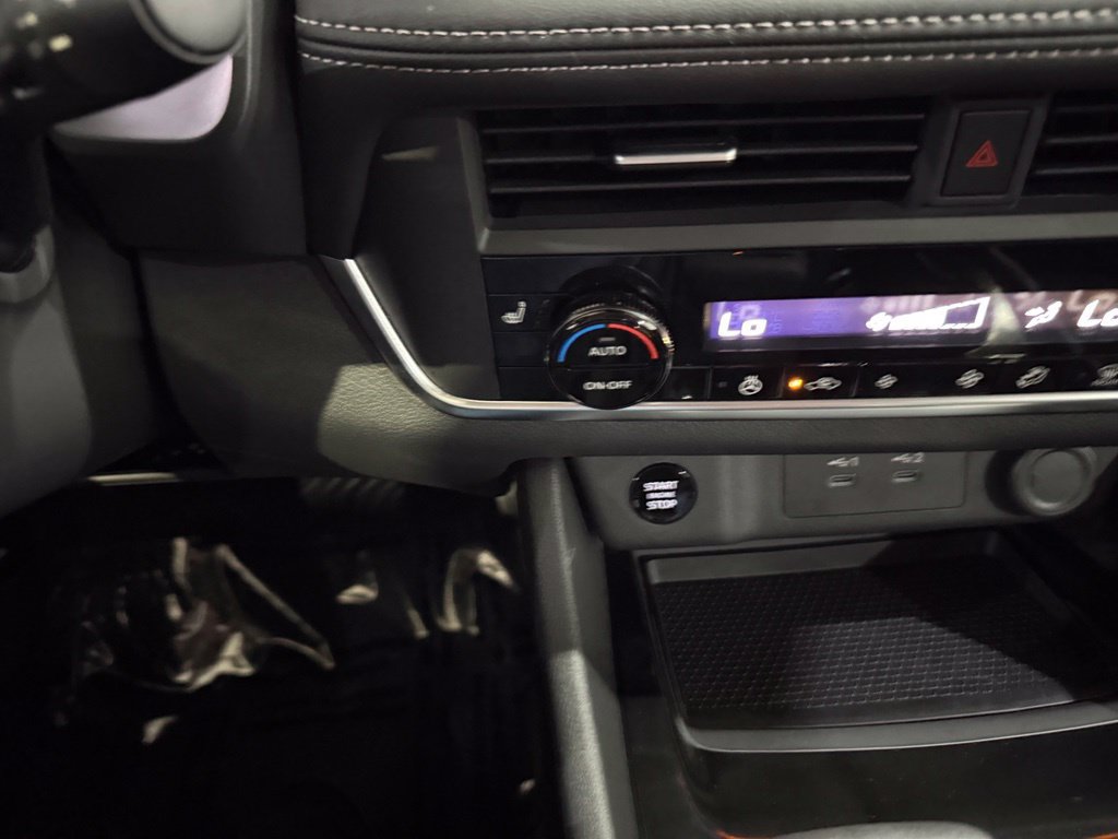 Certified 2025 Nissan Rogue SV w/ SV Premium Package FWD image 20