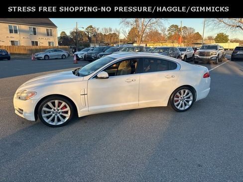 Used 2011 Jaguar XF Premium image 28