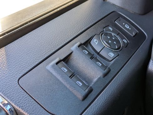 Used 2022 Ford F350 Lariat image 22