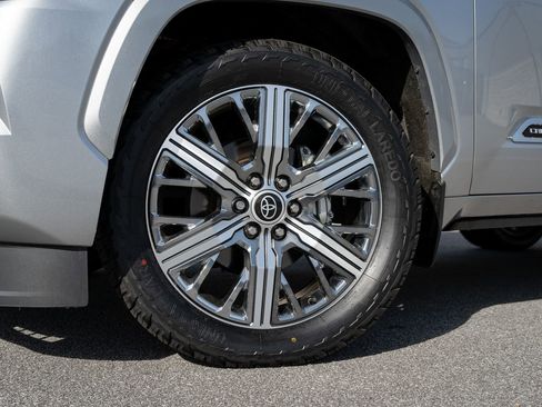 Used 2024 Toyota Sequoia Capstone AWD/4WD image 7