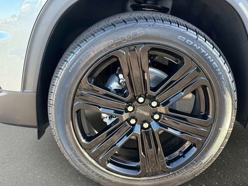 New 2026 GMC Acadia Elevation image 10