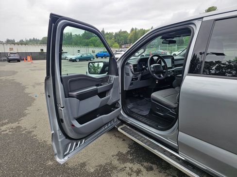 Used 2025 Ford F150 XLT w/ Equipment Group 301A Standard AWD/4WD image 19
