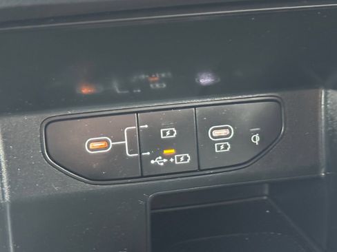 Used 2024 Kia Sorento S AWD/4WD image 29