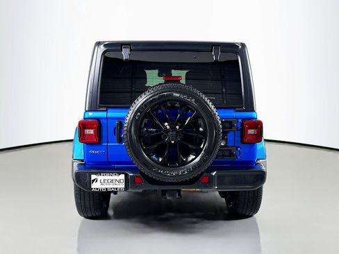 Used 2023 Jeep Wrangler Unlimited Sahara w/ Cold Weather Group AWD/4WD image 6