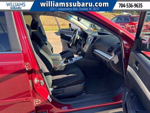 Used 2014 Subaru Outback 2.5i Premium w/ Moonroof Package AWD/4WD image 14