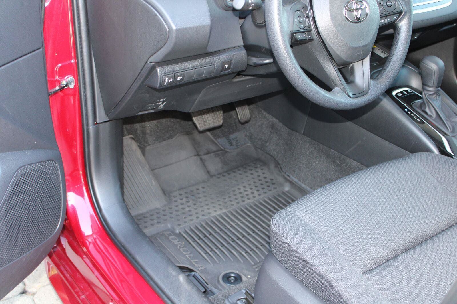 Certified 2025 Toyota Corolla LE w/ LE Premium Package FWD image 46