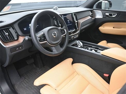 Used 2024 Volvo XC60 T8 Ultimate w/ Protection Package Premier image 32