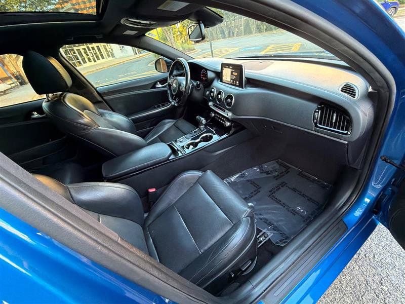 Used 2020 Kia Stinger GT-Line w/ Sun & Sound Package RWD image 39