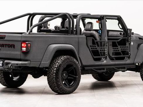 Used 2025 Jeep Gladiator Sport AWD/4WD image 15