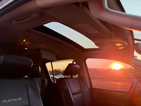 Used 2012 Nissan Armada Platinum image 28