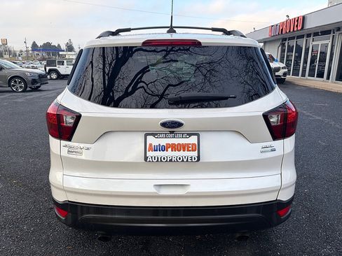 Used 2019 Ford Escape SEL image 6