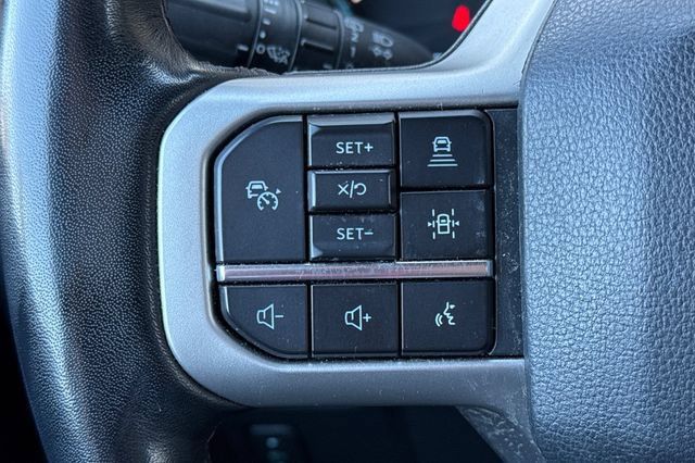 Used 2023 Ford Expedition Limited AWD/4WD image 38