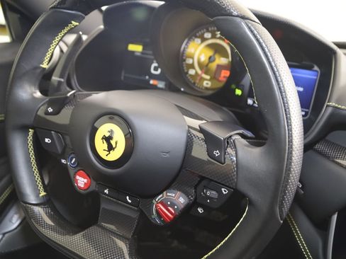 Used 2022 Ferrari Portofino M RWD image 63