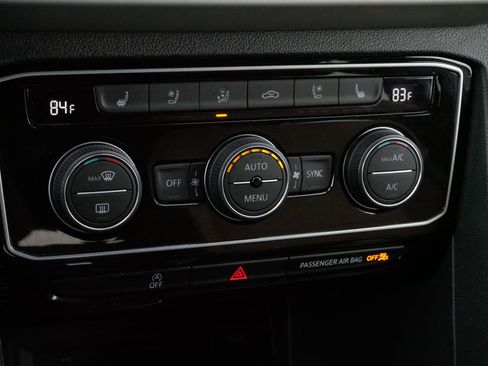 Certified 2022 Volkswagen Atlas Cross Sport SEL Premium R-Line image 23