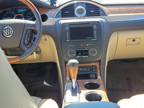 Used 2010 Buick Enclave CXL w/ Trailering Provision Package image 18