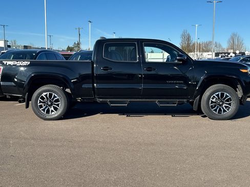 Used 2023 Toyota Tacoma TRD Sport w/ TRD Premium Sport Package image 3