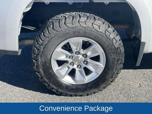 Used 2022 Chevrolet Silverado 1500 LT image 13