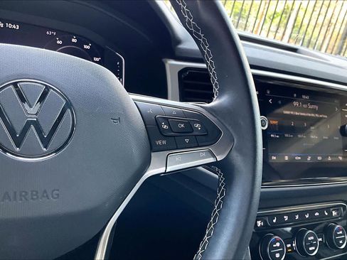 Used 2023 Volkswagen Atlas Cross Sport SE image 24